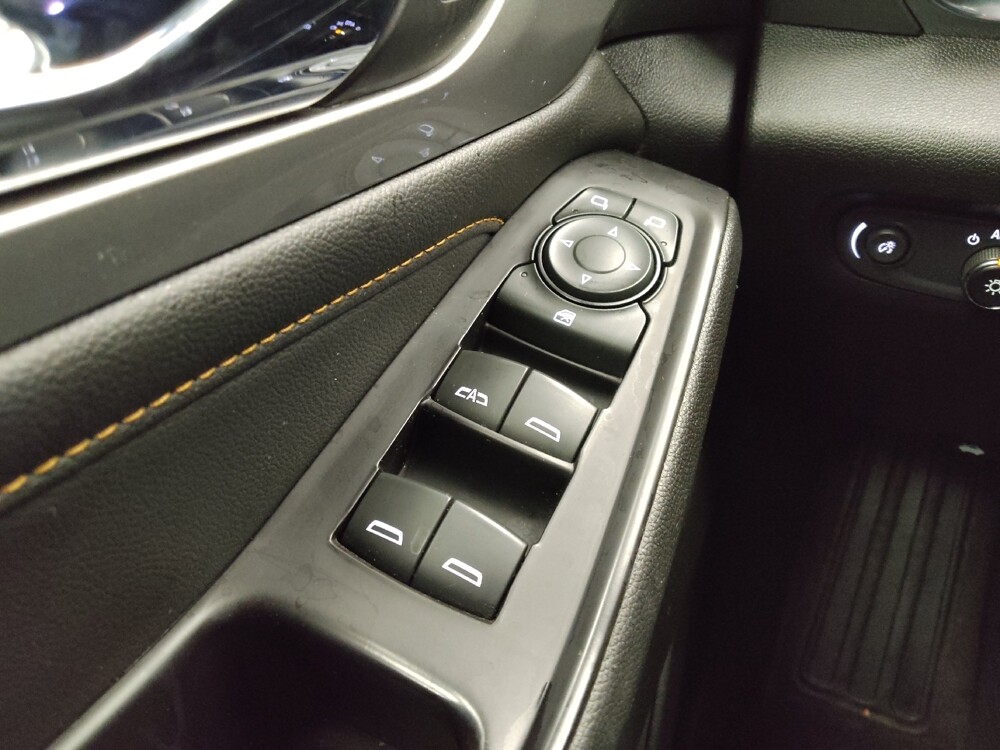 2019 Chevrolet Traverse in Midlothian, IL 60445 - 18135941 27