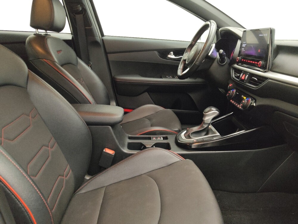 2024 Kia Forte in Lombard, IL 60148 - 18135943 21