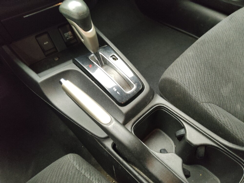 2013 Honda Civic in Taylor, MI 48180 - 18135947 26