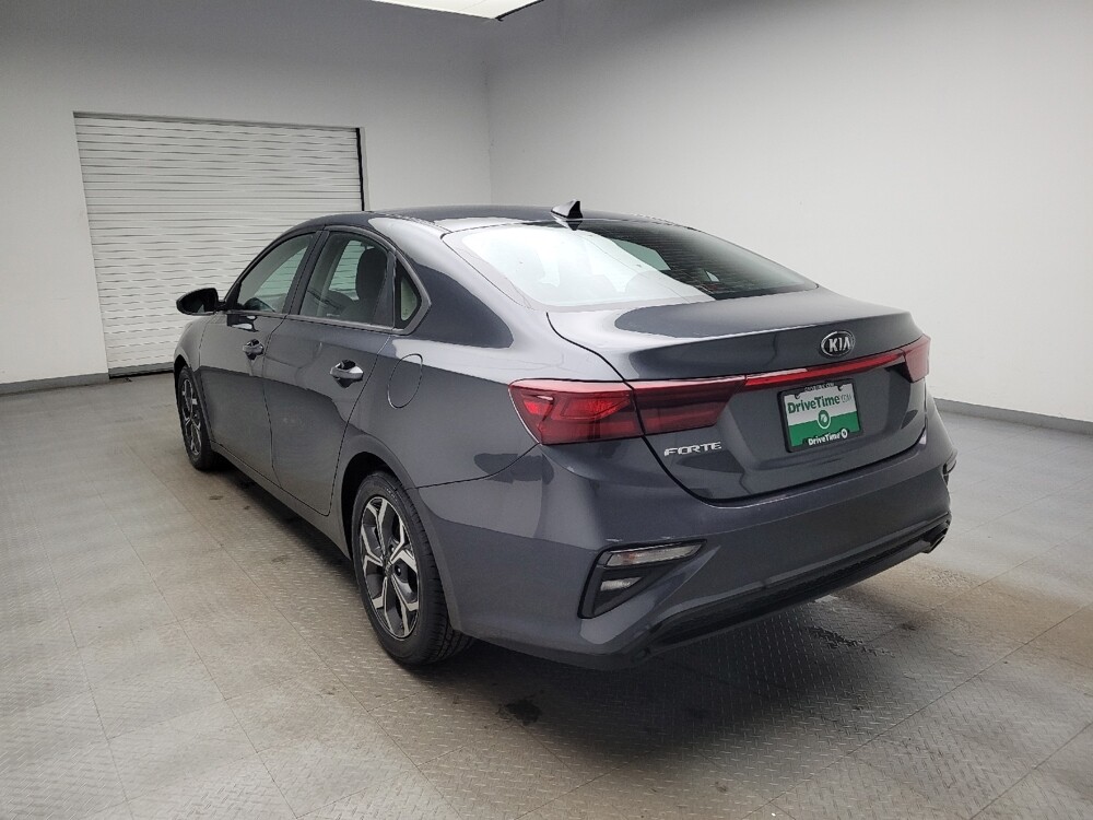 2019 Kia Forte in Taylor, MI 48180 - 18135948 5