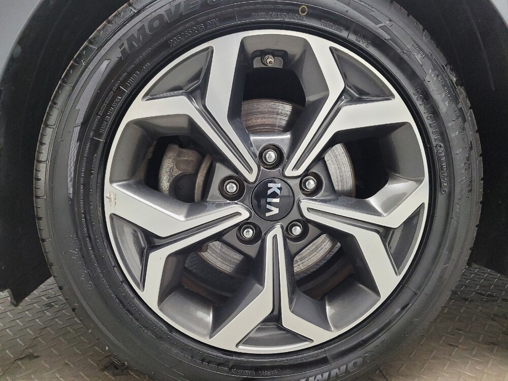 2019 Kia Forte in Taylor, MI 48180 - 18135948 31