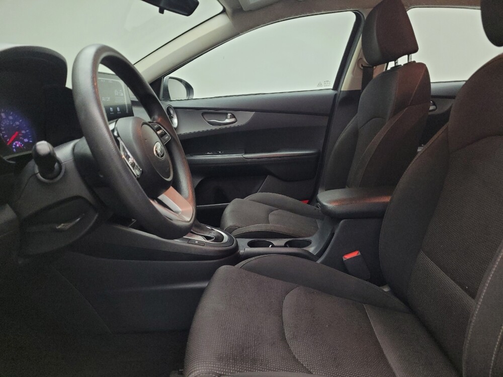 2019 Kia Forte in Taylor, MI 48180 - 18135948 17