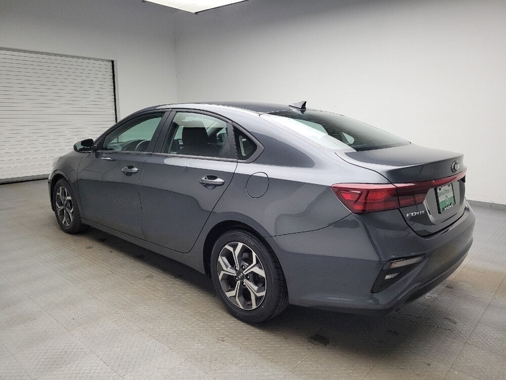 2019 Kia Forte in Taylor, MI 48180 - 18135948 3