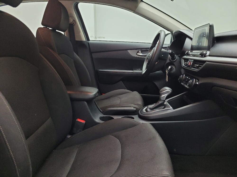 2019 Kia Forte in Taylor, MI 48180 - 18135948 21