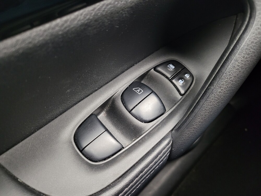 2021 Nissan Rogue Sport in Eastpointe, MI 48021 - 18135951 27