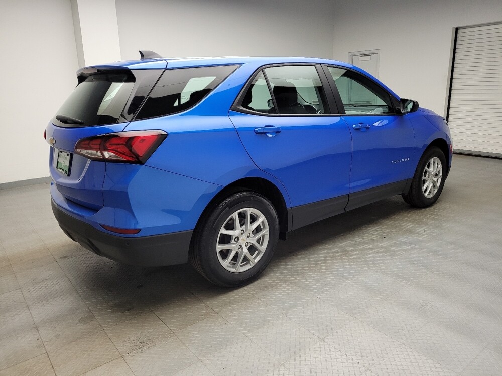 2024 Chevrolet Equinox in Eastpointe, MI 48021 - 18135953 10