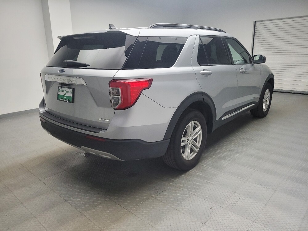 2022 Ford Explorer in Grand Rapids, MI 49508 - 18135956 9