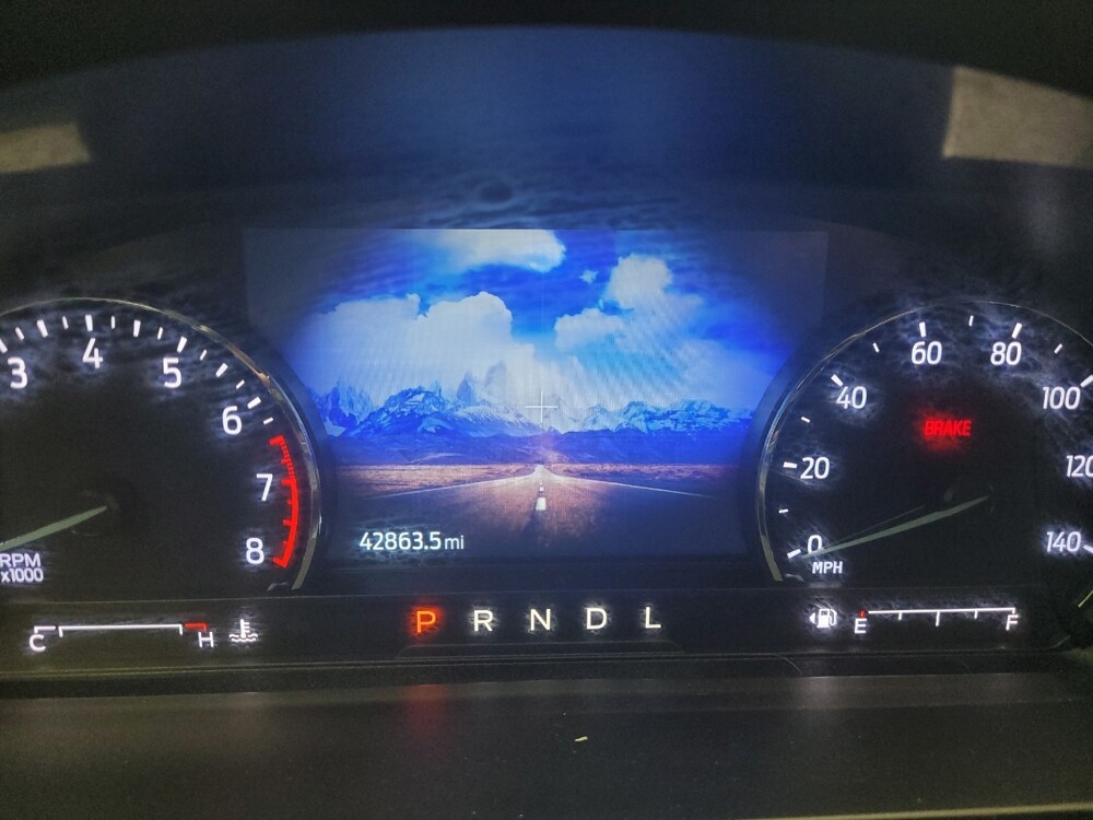 2022 Ford Explorer in Grand Rapids, MI 49508 - 18135956 23