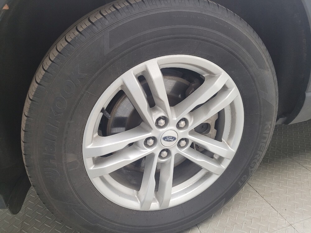 2022 Ford Explorer in Grand Rapids, MI 49508 - 18135956 31