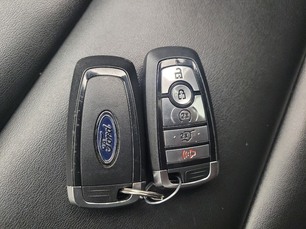 2022 Ford Explorer in Grand Rapids, MI 49508 - 18135956 32