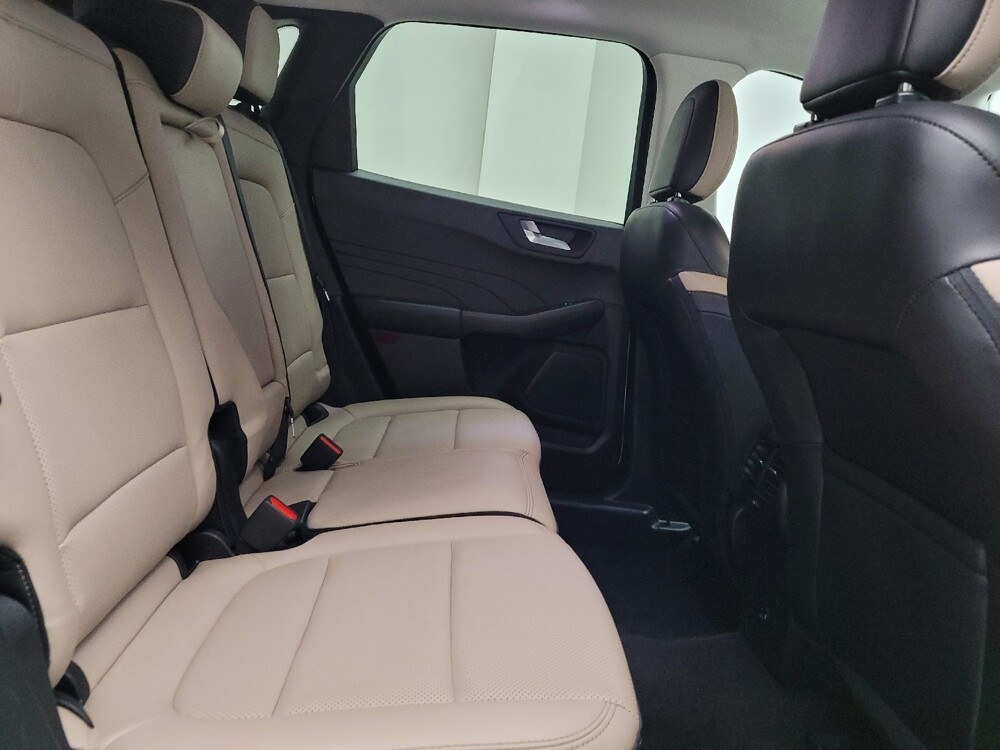 2021 Ford Escape in Taylor, MI 48180 - 18135958 19