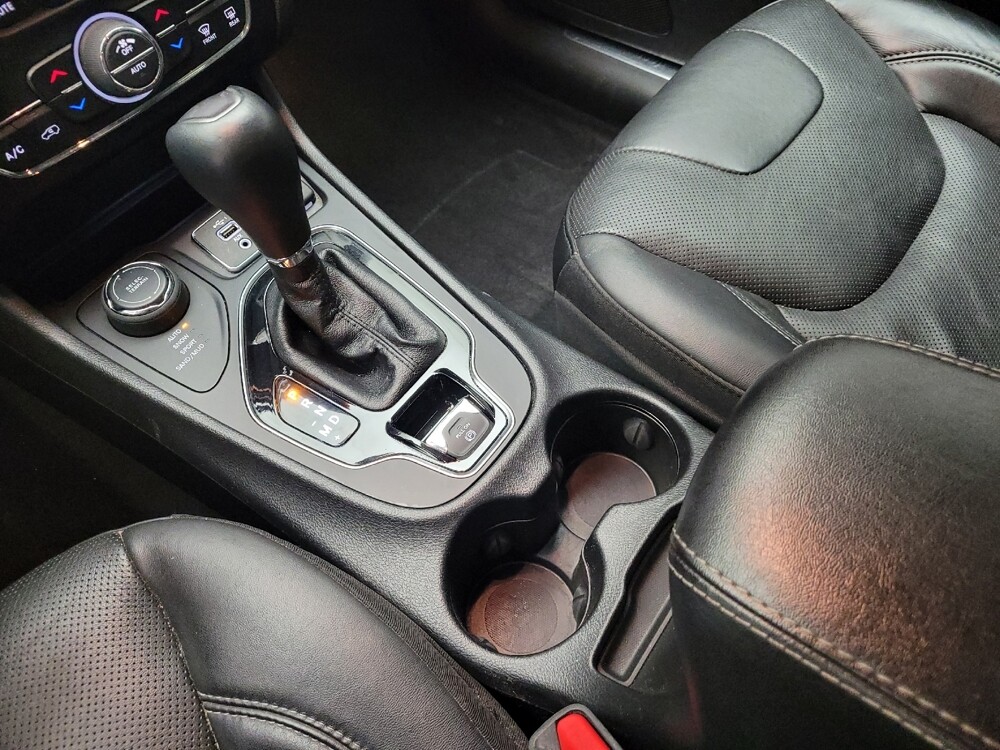 2020 Jeep Cherokee in Taylor, MI 48180 - 18135960 26