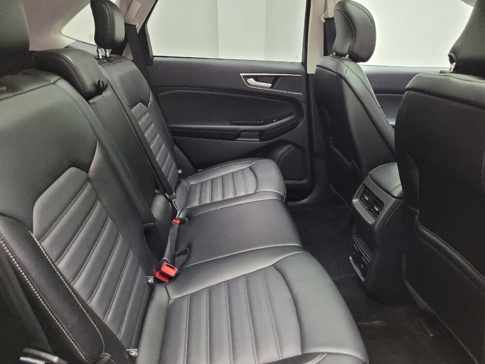 2018 Ford Edge in Grand Rapids, MI 49508 - 18135961 19