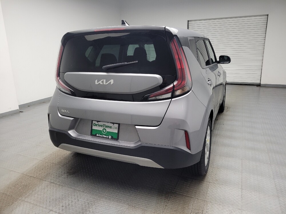 2023 Kia Soul in Eastpointe, MI 48021 - 18135962 7