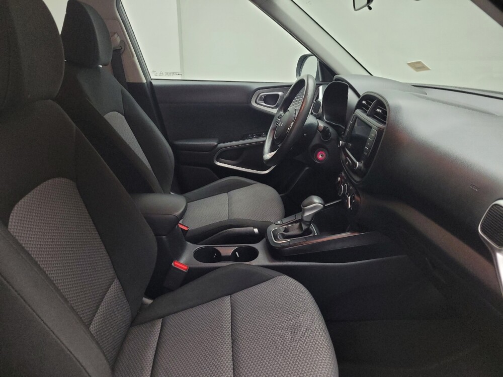 2023 Kia Soul in Eastpointe, MI 48021 - 18135962 21