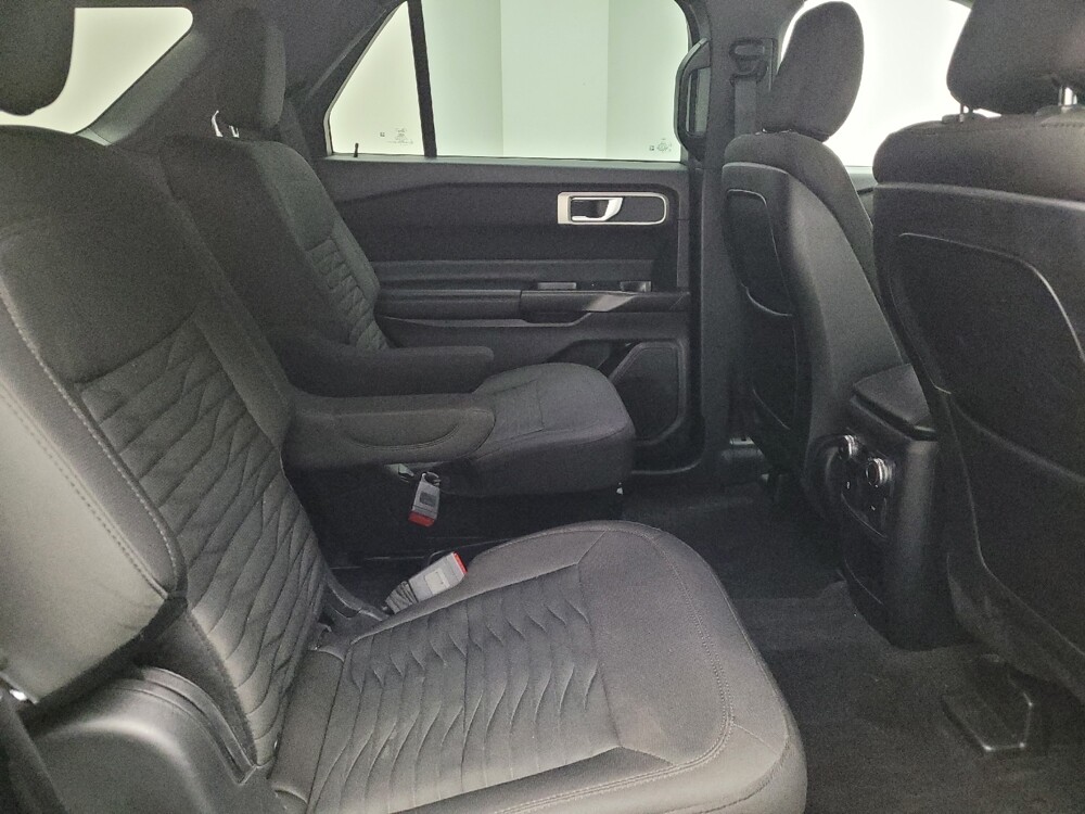 2020 Ford Explorer in Eastpointe, MI 48021 - 18135963 19