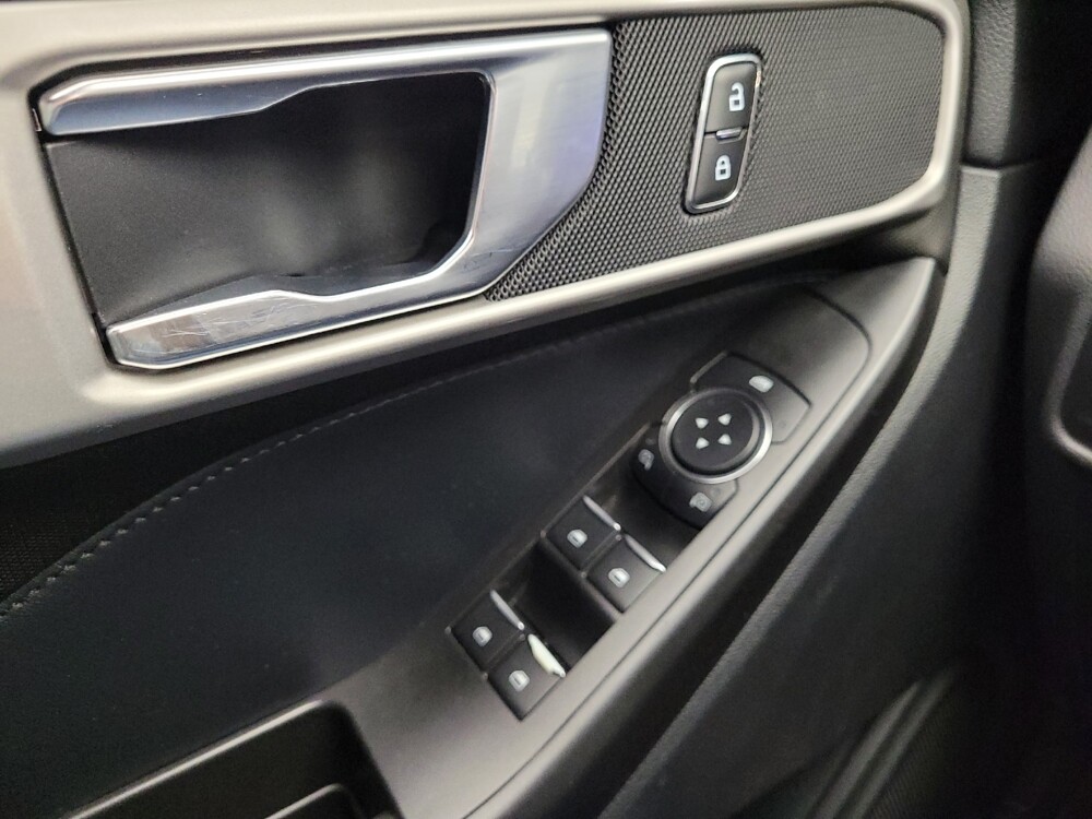 2020 Ford Explorer in Eastpointe, MI 48021 - 18135963 27