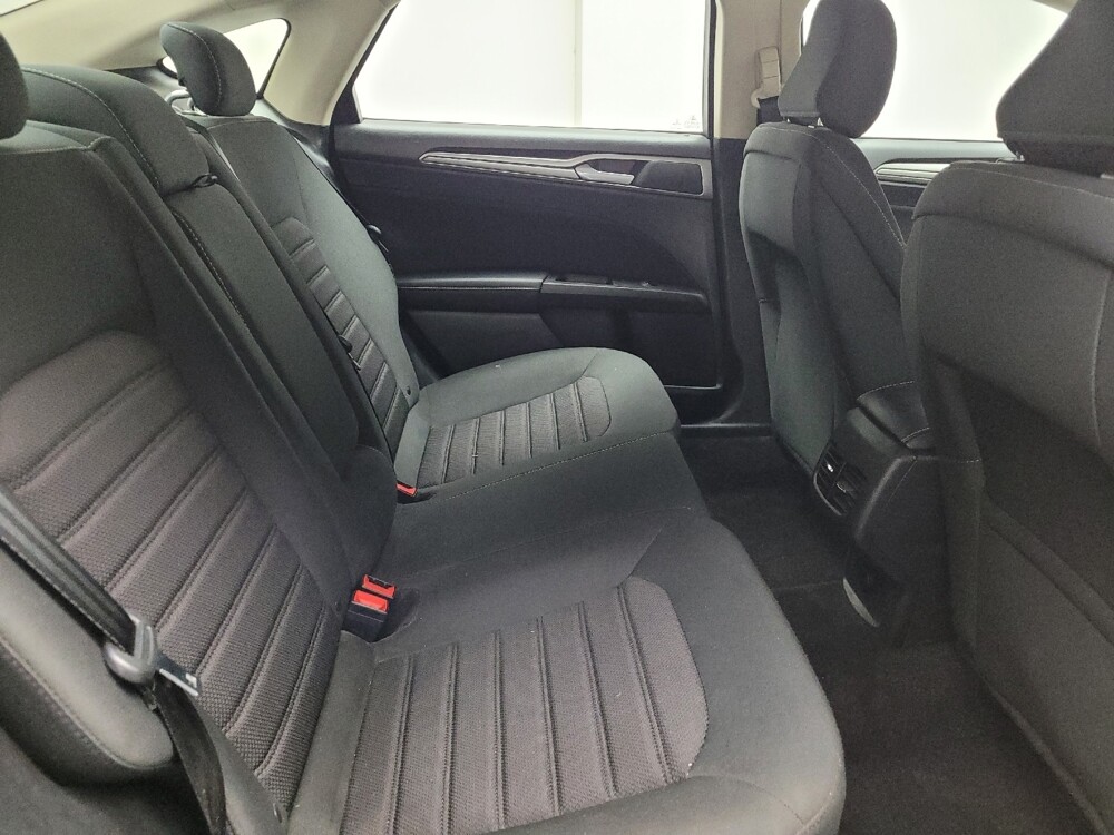 2020 Ford Fusion in Eastpointe, MI 48021 - 18135967 19