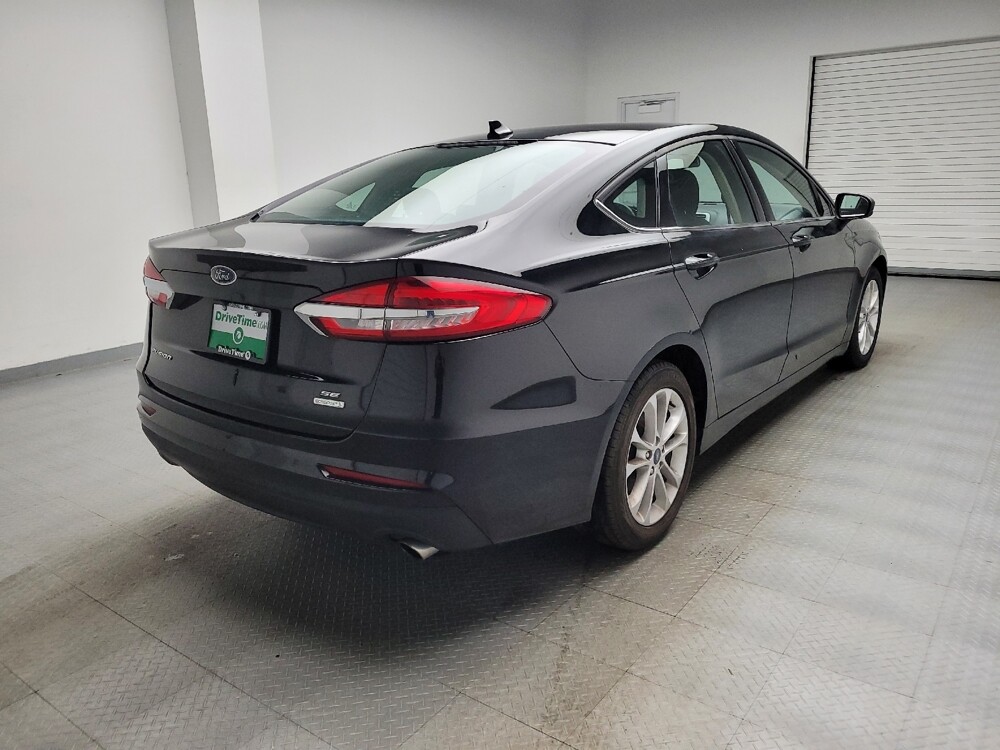 2020 Ford Fusion in Eastpointe, MI 48021 - 18135967 9