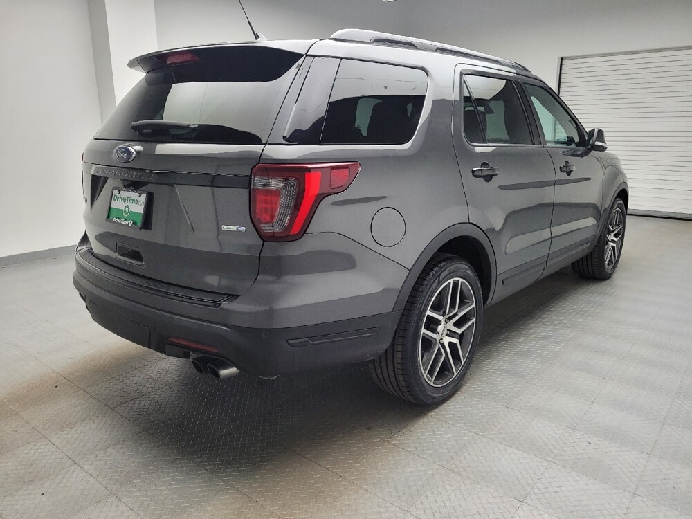 2018 Ford Explorer in Grand Rapids, MI 49508 - 18135968 9