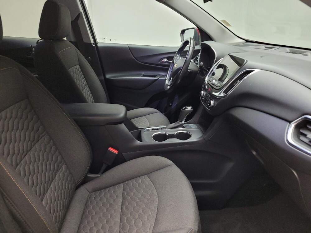 2020 Chevrolet Equinox in Grand Rapids, MI 49508 - 18135969 21