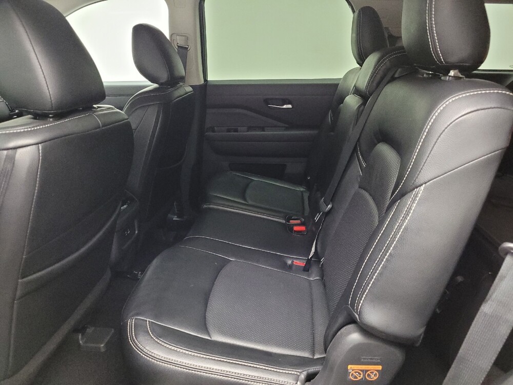 2022 Nissan Pathfinder in Eastpointe, MI 48021 - 18135973 18