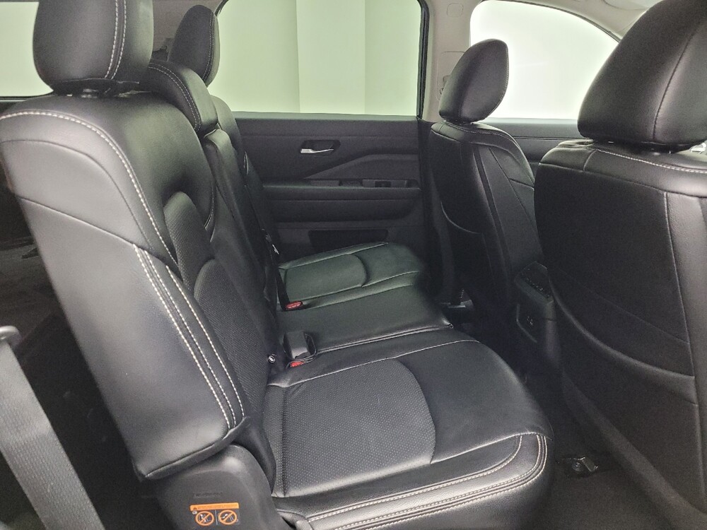 2022 Nissan Pathfinder in Eastpointe, MI 48021 - 18135973 19