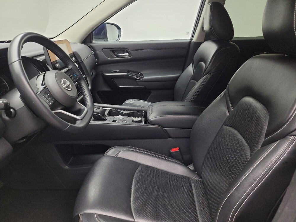 2022 Nissan Pathfinder in Eastpointe, MI 48021 - 18135973 17