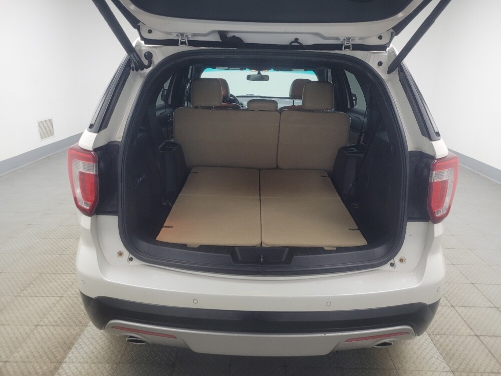 2017 Ford Explorer in Indianapolis, IN 46219 - 18135975 29