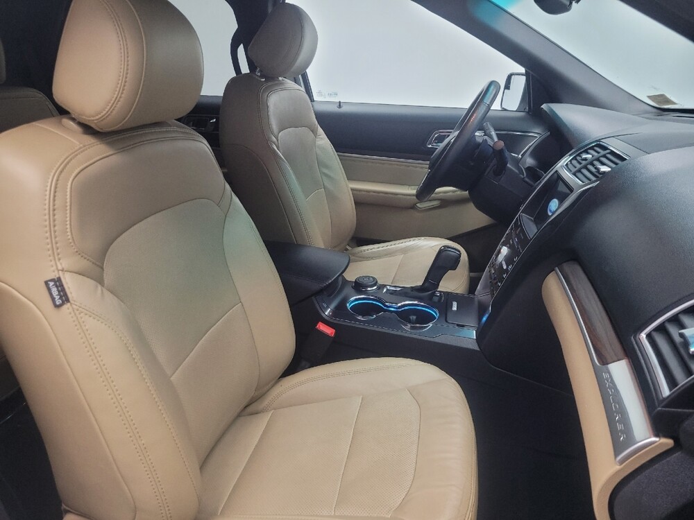 2017 Ford Explorer in Indianapolis, IN 46219 - 18135975 21