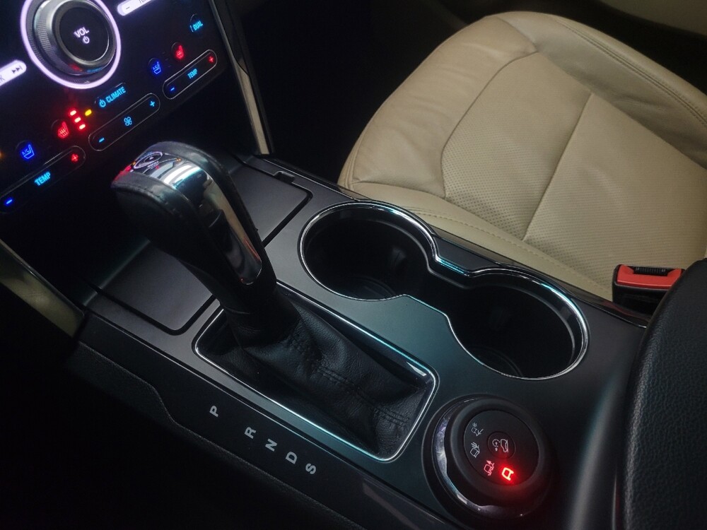 2017 Ford Explorer in Indianapolis, IN 46219 - 18135975 26