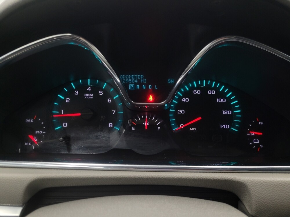 2017 Chevrolet Traverse in Indianapolis, IN 46222 - 18135976 23