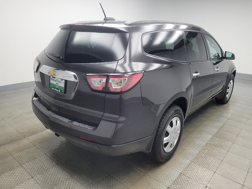 2017 Chevrolet Traverse in Indianapolis, IN 46222 - 18135976 9