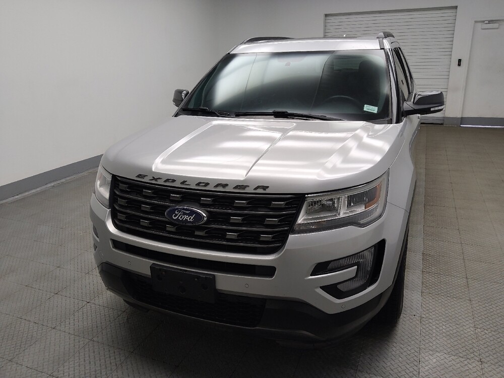 2017 Ford Explorer in Indianapolis, IN 46222 - 18135978 15