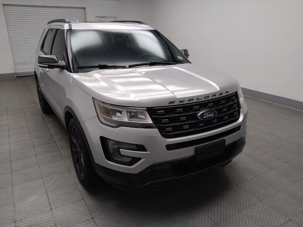 2017 Ford Explorer in Indianapolis, IN 46222 - 18135978 13