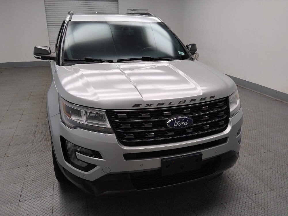 2017 Ford Explorer in Indianapolis, IN 46222 - 18135978 14