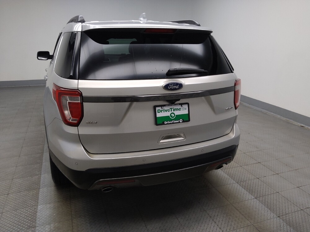 2017 Ford Explorer in Indianapolis, IN 46222 - 18135978 6