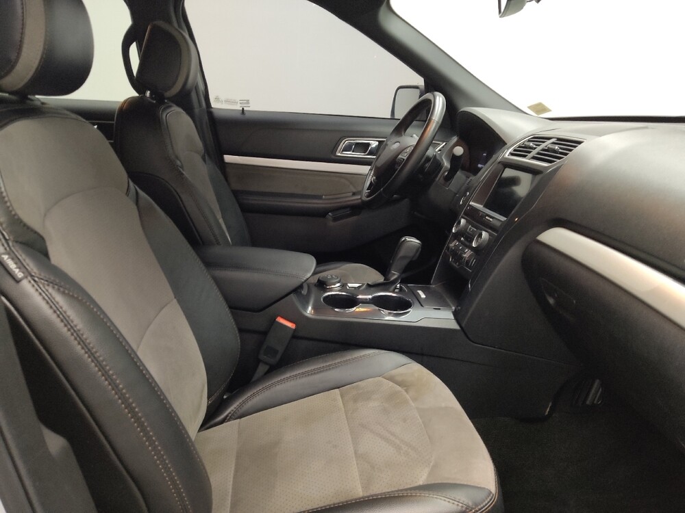 2017 Ford Explorer in Indianapolis, IN 46222 - 18135978 21