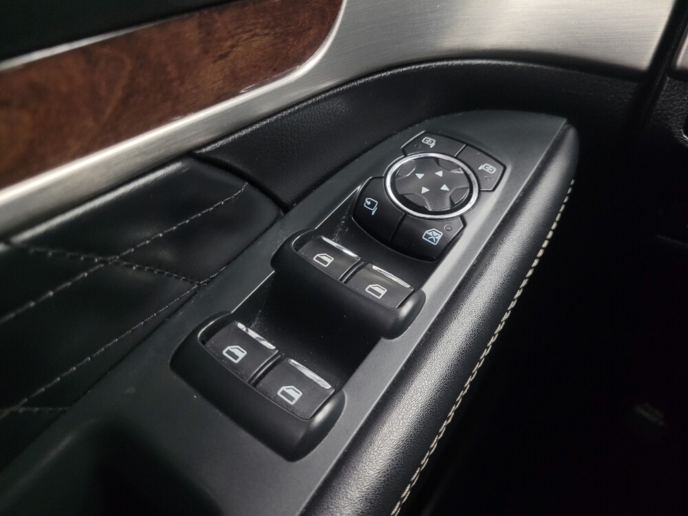 2018 Ford Explorer in Indianapolis, IN 46222 - 18135981 27