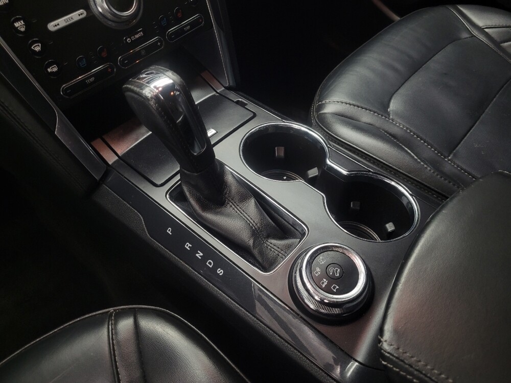 2018 Ford Explorer in Indianapolis, IN 46222 - 18135981 26