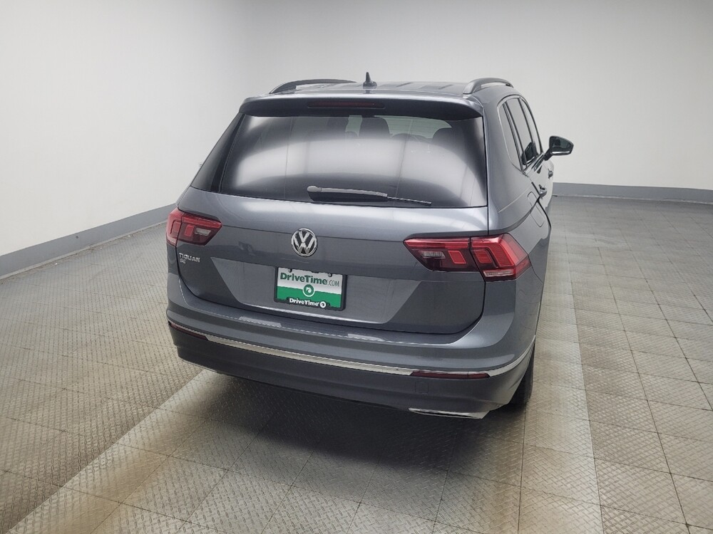 2021 Volkswagen Tiguan in Indianapolis, IN 46219 - 18135982 7