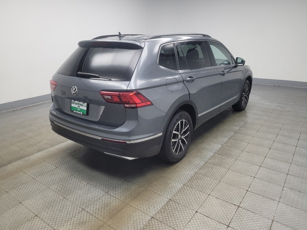2021 Volkswagen Tiguan in Indianapolis, IN 46219 - 18135982 9