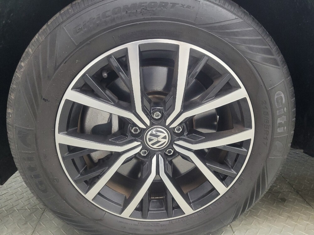 2021 Volkswagen Tiguan in Indianapolis, IN 46219 - 18135982 31
