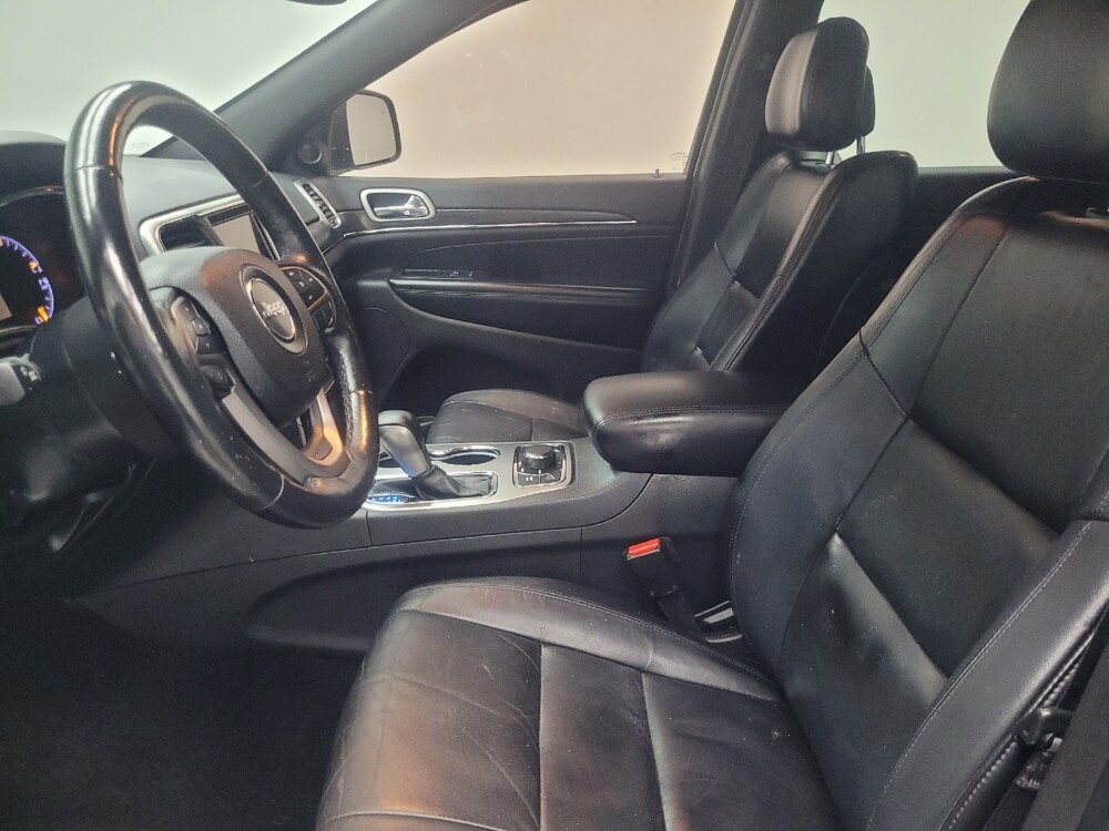 2018 Jeep Grand Cherokee in Indianapolis, IN 46219 - 18135984 17