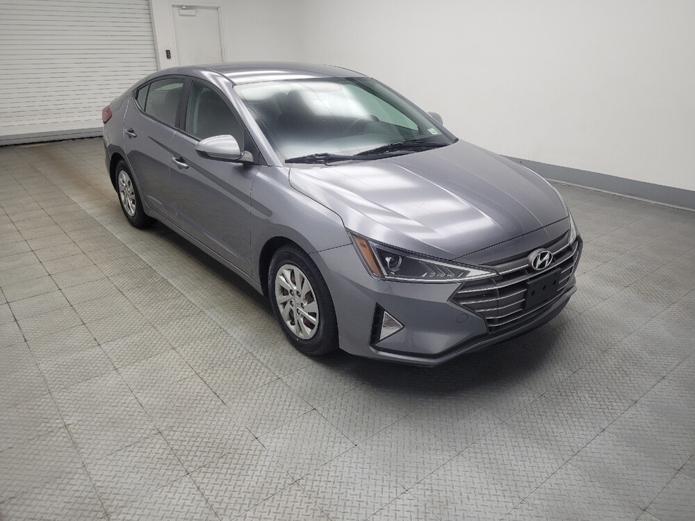 2019 Hyundai Elantra in Indianapolis, IN 46222 - 18135985 11