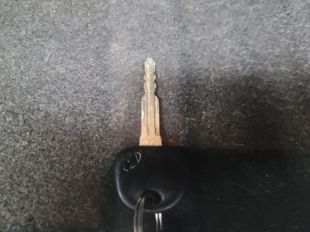 2019 Hyundai Elantra in Indianapolis, IN 46222 - 18135985 32