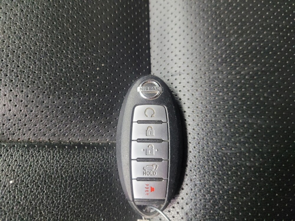 2017 Nissan Murano in Indianapolis, IN 46222 - 18135986 32
