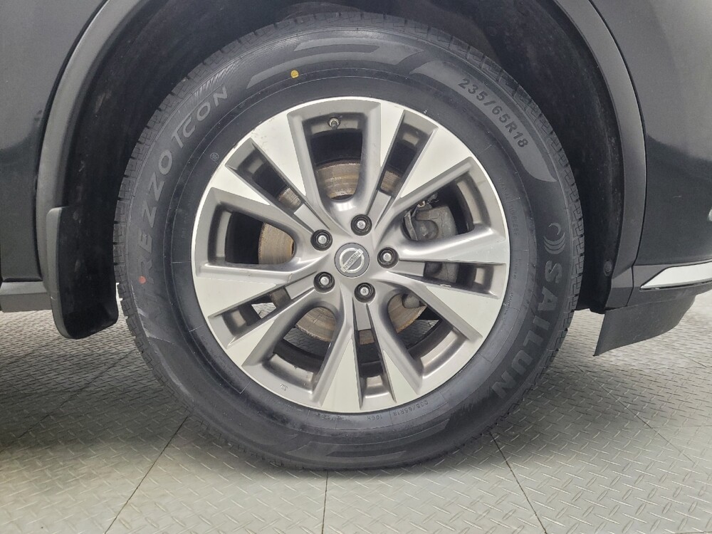 2017 Nissan Murano in Indianapolis, IN 46222 - 18135986 31