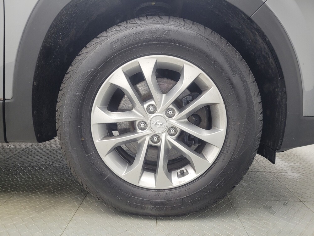 2019 Hyundai Santa Fe in Indianapolis, IN 46222 - 18135988 31