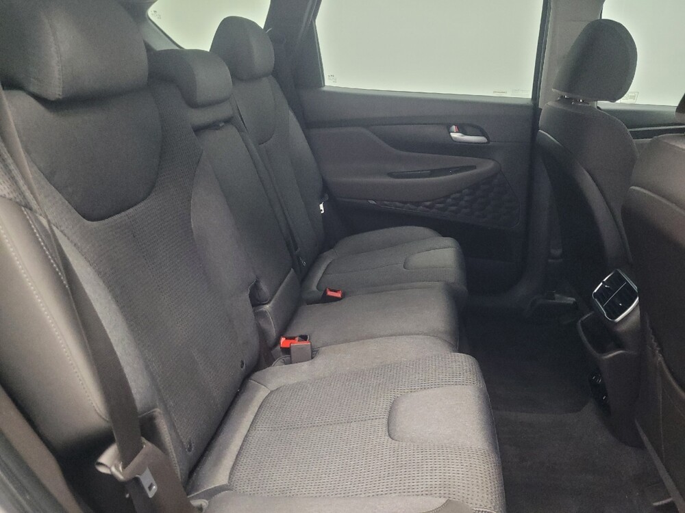 2019 Hyundai Santa Fe in Indianapolis, IN 46222 - 18135988 19